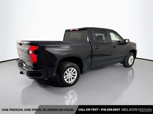 Used 2025 Chevrolet Silverado 1500 RST w/ LPO, Dark Essentials Package RWD image 5