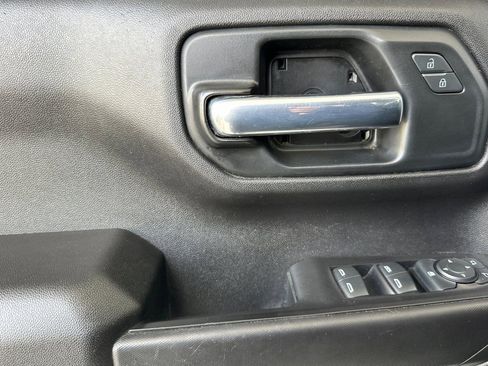 Used 2021 Chevrolet Silverado 1500 Custom image 10