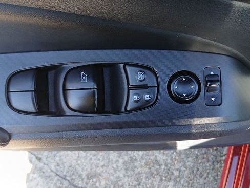 Used 2024 Nissan Altima 2.5 SV image 20