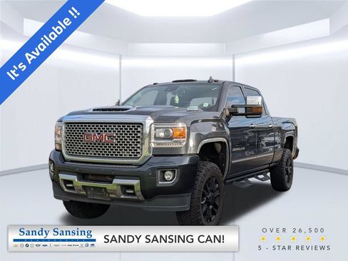 Used 2017 GMC Sierra 2500 Denali w/ Duramax Plus Package AWD/4WD image 1