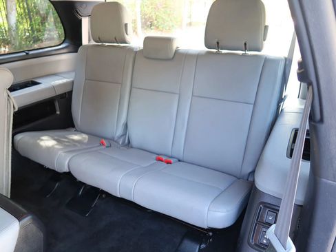 Used 2013 Toyota Sequoia Platinum RWD image 18