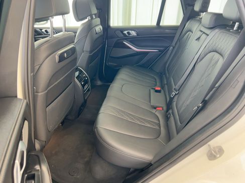 Used 2025 BMW X5 xDrive50e image 15