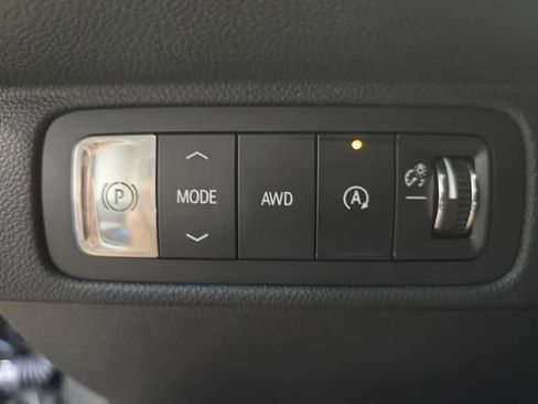 New 2026 Chevrolet Traverse High Country w/ LPO, Floor Liner Package AWD/4WD image 28
