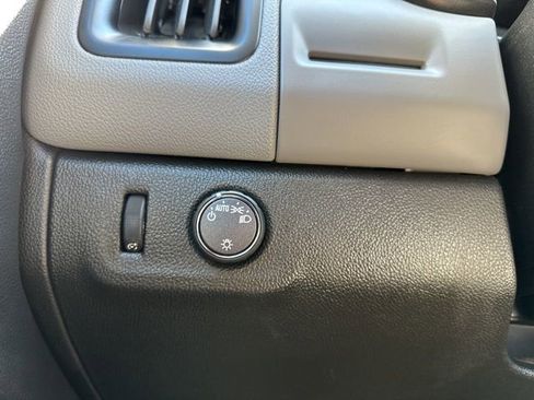 Used 2021 Chevrolet Colorado W/T w/ Custom Special Edition image 25