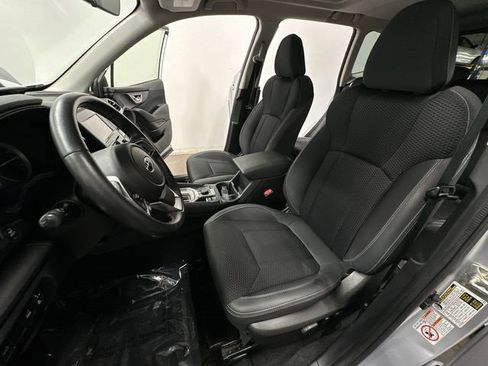 Used 2019 Subaru Forester Premium image 17