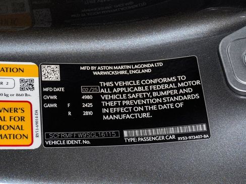 Used 2025 Aston Martin DB12 Coupe RWD image 36