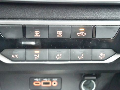 Used 2025 Nissan Altima 2.5 SV FWD image 27