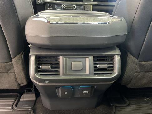 Used 2022 Ford F150 XLT w/ Equipment Group 302A High image 21