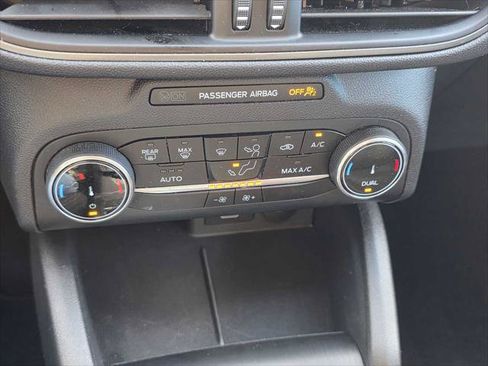 Used 2025 Ford Escape Active AWD/4WD image 28