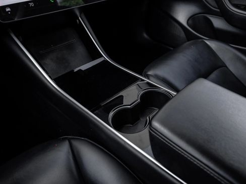 Used 2018 Tesla Model 3 Long Range image 22
