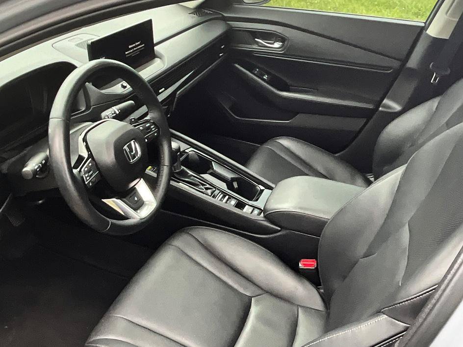 Used 2025 Honda Accord Touring image 21