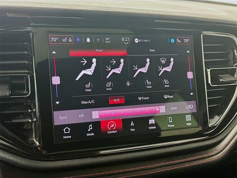 Used 2024 Dodge Durango GT image 18