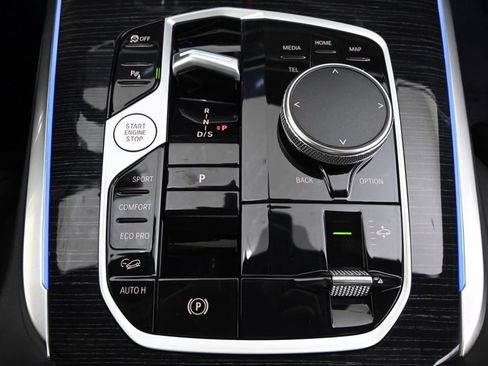 Used 2024 BMW X7 M60i image 36