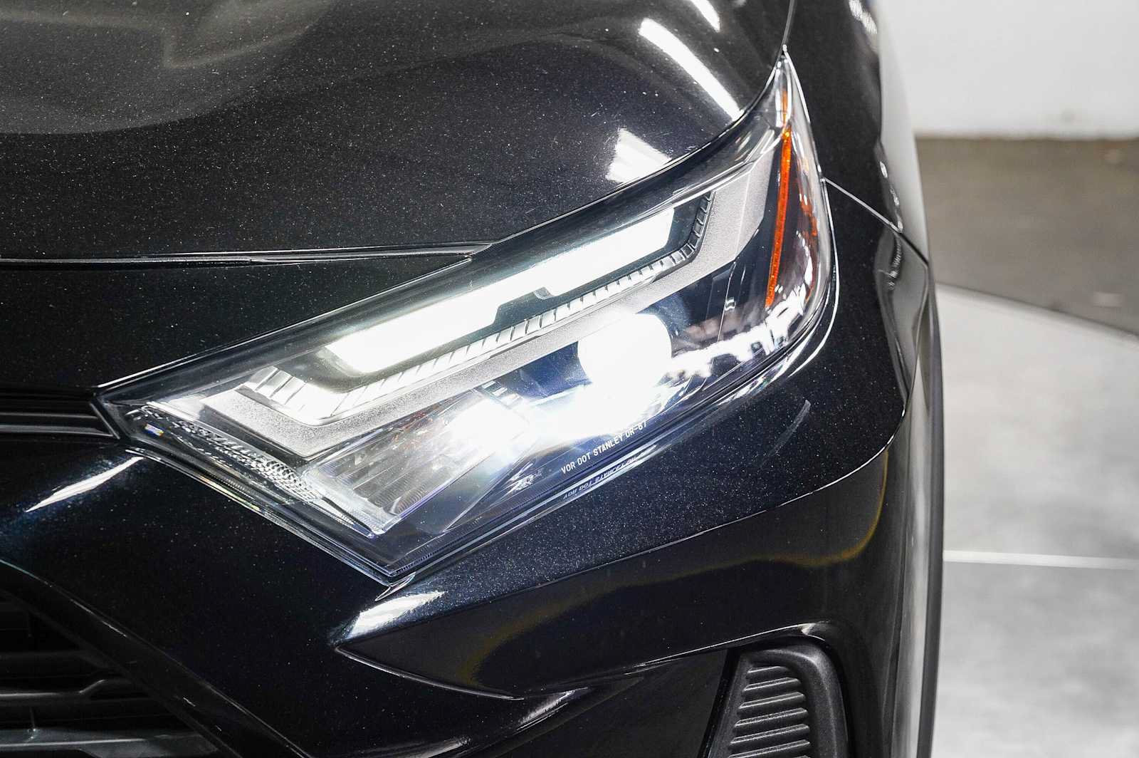 Certified 2023 Toyota RAV4 XLE w/ Convenience Package FWD image 7