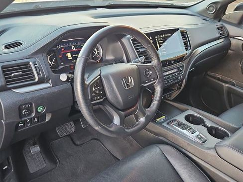 Used 2024 Honda Passport EX-L image 9