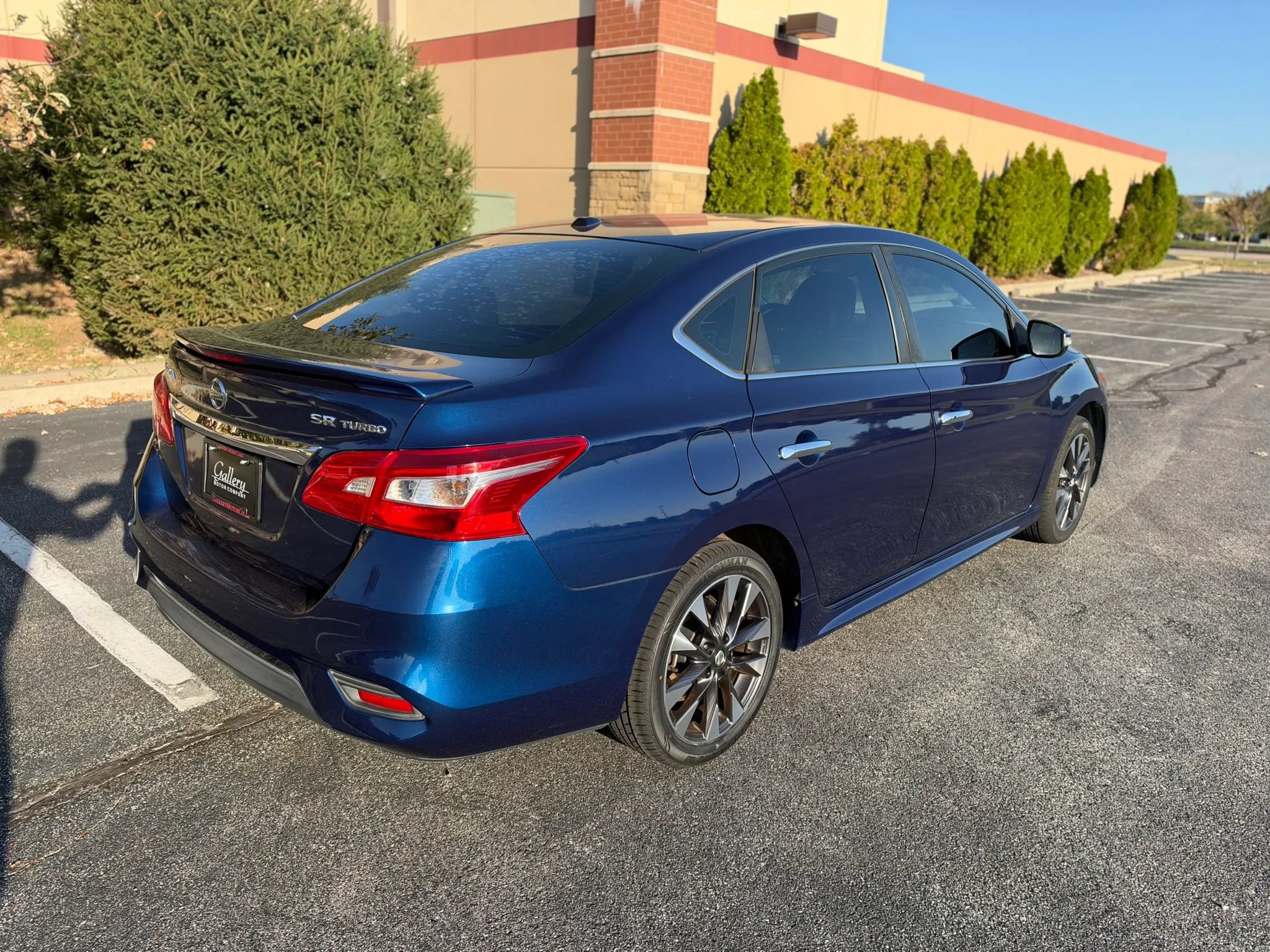 Used 2017 Nissan Sentra SR Turbo w/ SR Turbo Premium Package FWD image 8