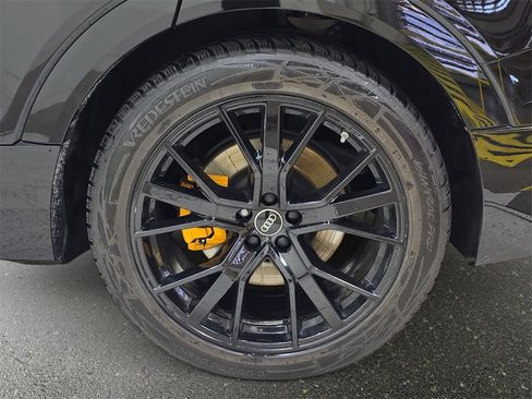 Used 2023 Audi e-tron Chronos w/ Chronos Package image 32