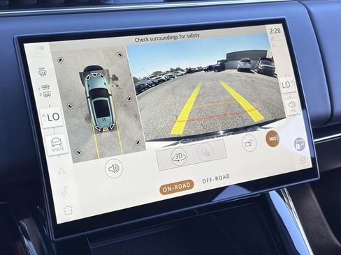 Used 2024 Land Rover Range Rover Sport Dynamic SE image 14