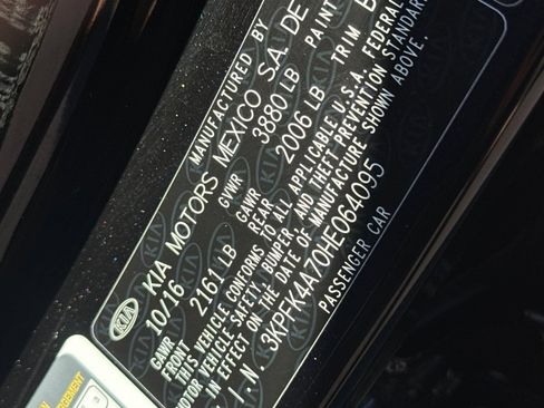 Used 2017 Kia Forte LX FWD image 25