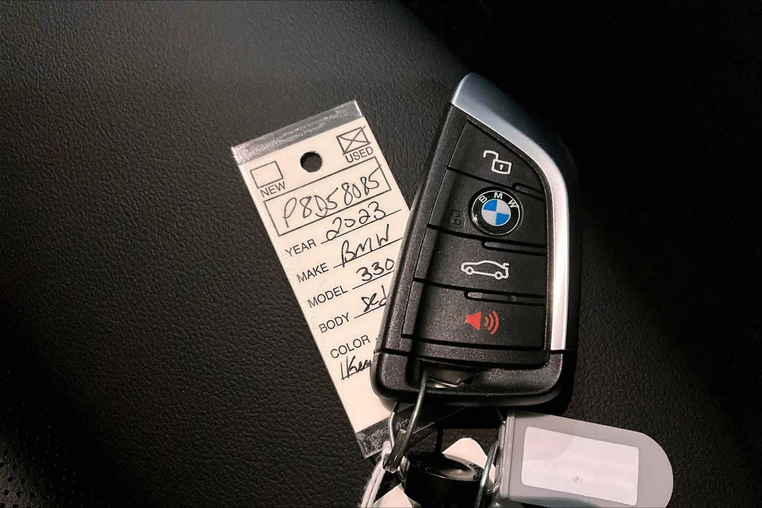 Used 2023 BMW 330i xDrive Sedan w/ Premium Package AWD/4WD image 14