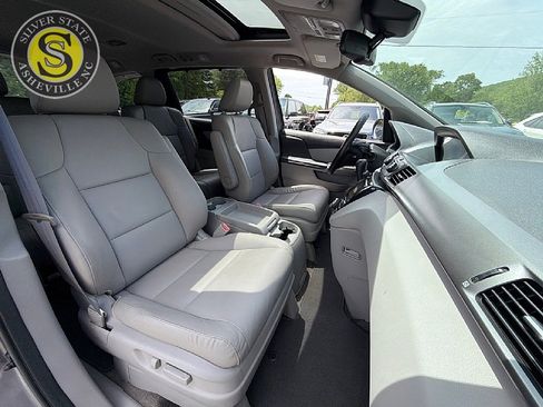 Used 2014 Honda Odyssey EX-L image 19