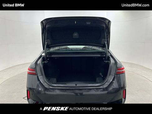 Used 2025 BMW 530i w/ M Sport Package image 22