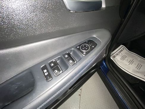 Used 2020 Hyundai Santa Fe SEL FWD image 13