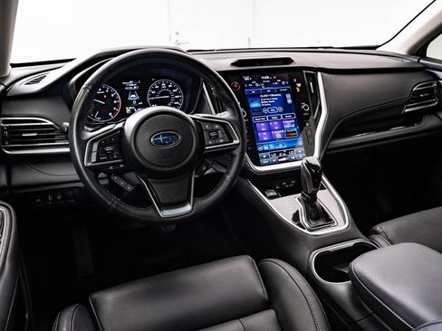 Used 2022 Subaru Outback Limited XT AWD/4WD image 4