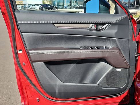 New 2025 MAZDA CX-5 Signature AWD/4WD image 17
