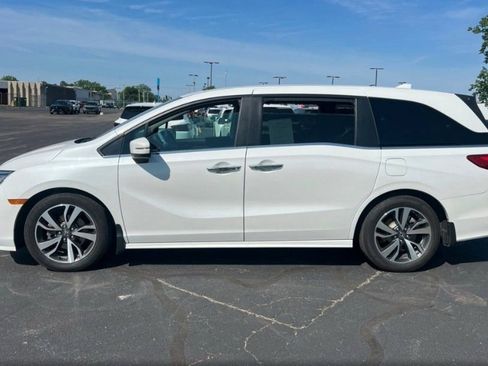 Used 2023 Honda Odyssey Touring image 11
