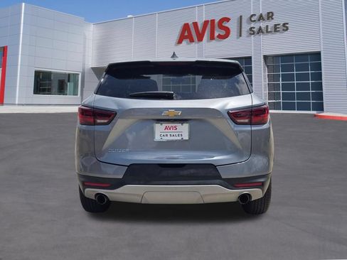 Used 2025 Chevrolet Blazer LT FWD image 7
