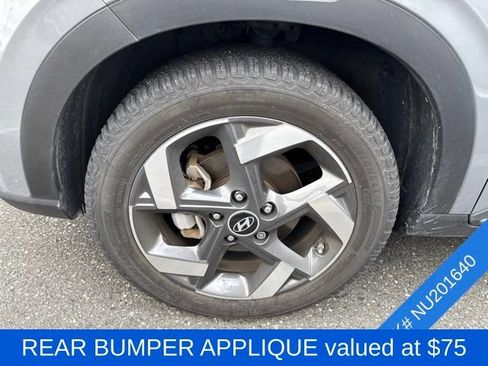 Used 2022 Hyundai Venue Limited FWD image 4