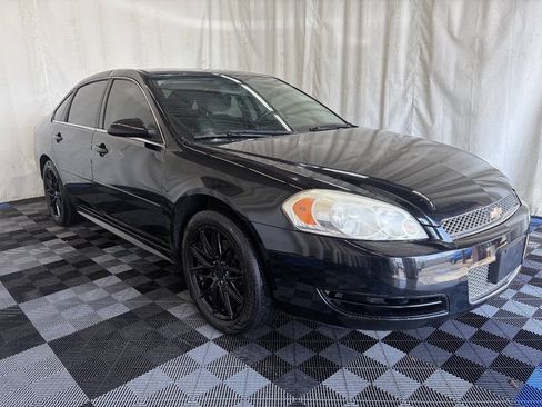 Used 2014 Chevrolet Impala LT w/ LT Sunroof Package FWD image 2
