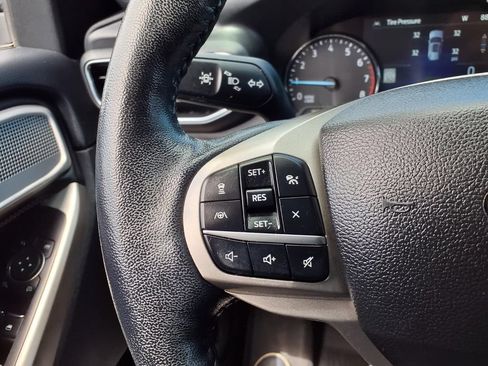 Used 2022 Ford Explorer Limited AWD/4WD image 13