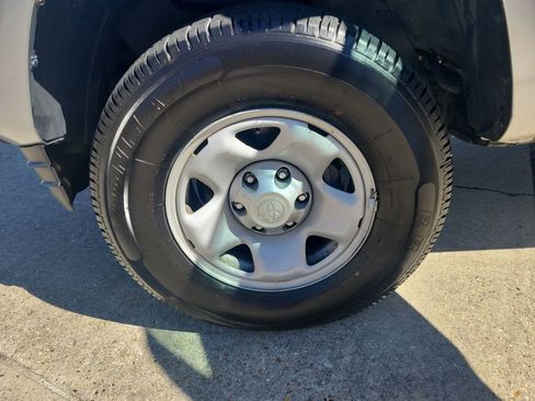 Certified 2023 Toyota Tacoma SR5 image 32