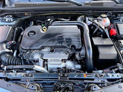 Used 2021 Chevrolet Malibu RS FWD image 28