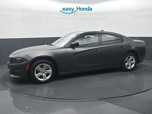 Used 2023 Dodge Charger SXT RWD image 4