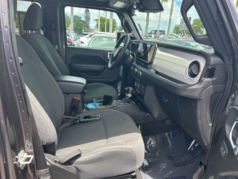 Used 2024 Jeep Wrangler Unlimited Sport AWD/4WD image 23