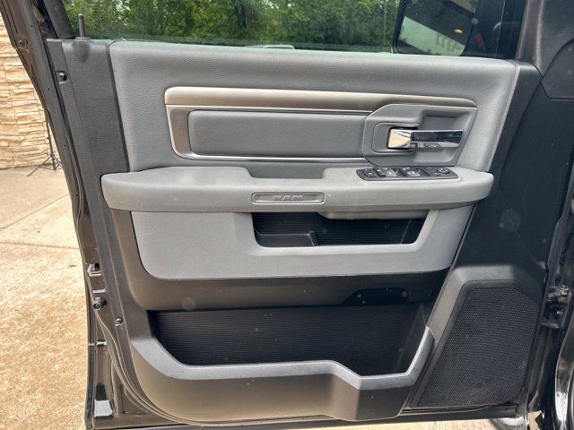 Used 2020 RAM 1500 Warlock AWD/4WD image 11