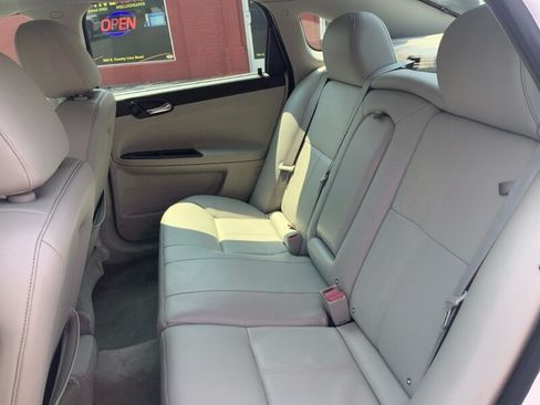 Used 2015 Chevrolet Impala LTZ FWD image 12