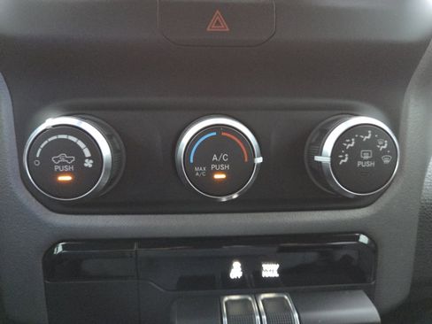 Used 2020 RAM 1500 Big Horn image 29