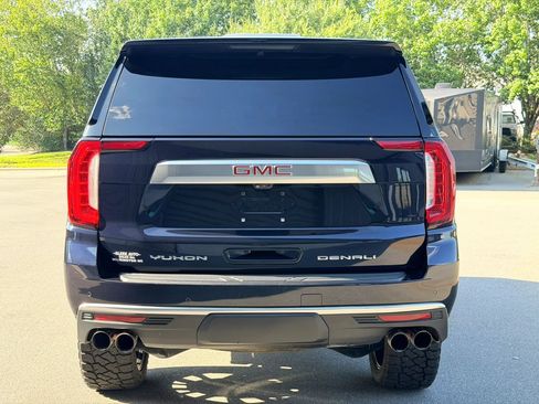 Used 2021 GMC Yukon Denali w/ Denali Premium Package AWD/4WD image 4
