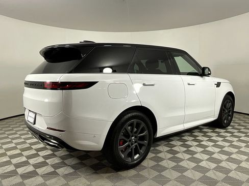 Certified 2024 Land Rover Range Rover Sport Dynamic SE image 4