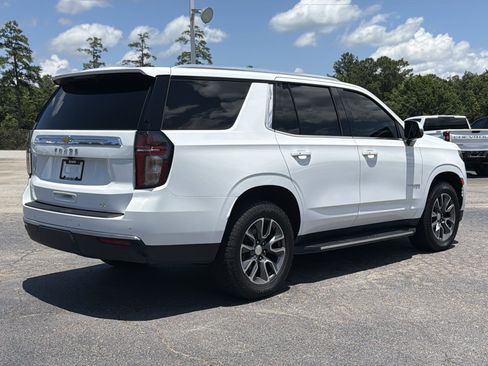 Used 2022 Chevrolet Tahoe LT w/ Luxury Package RWD image 12