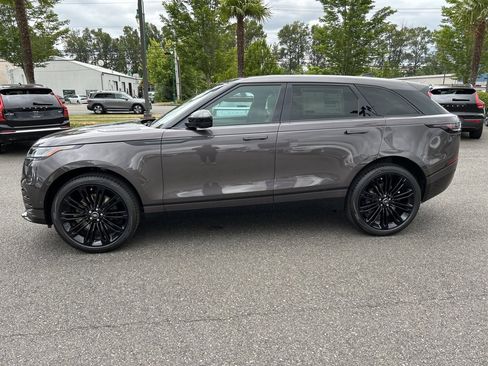 New 2026 Land Rover Range Rover Velar Dynamic SE image 2