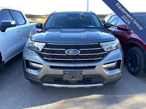 Used 2024 Ford Explorer XLT w/ Equipment Group 202A AWD/4WD image 8