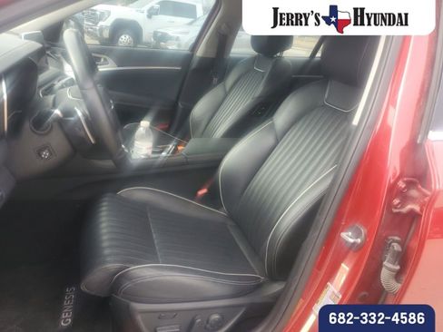 Used 2021 Genesis G70 3.3T image 6