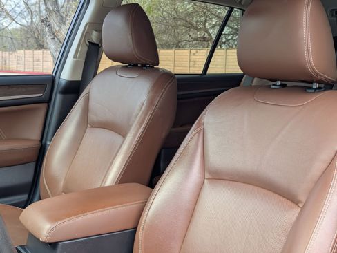 Used 2018 Subaru Outback 2.5i Touring w/ Popular Package #3 image 12