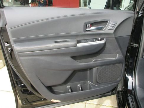New 2026 Toyota Sienna Platinum AWD/4WD image 15