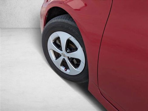 Used 2015 Toyota Prius Two image 10